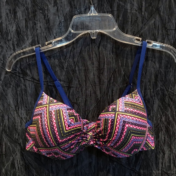 NWOT Italian Bikini top - Picture 1 of 3